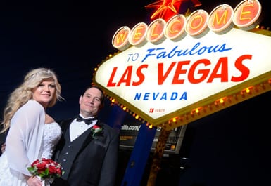 Chapel Wedding Packages in Las Vegas_Luck be a Lady 429