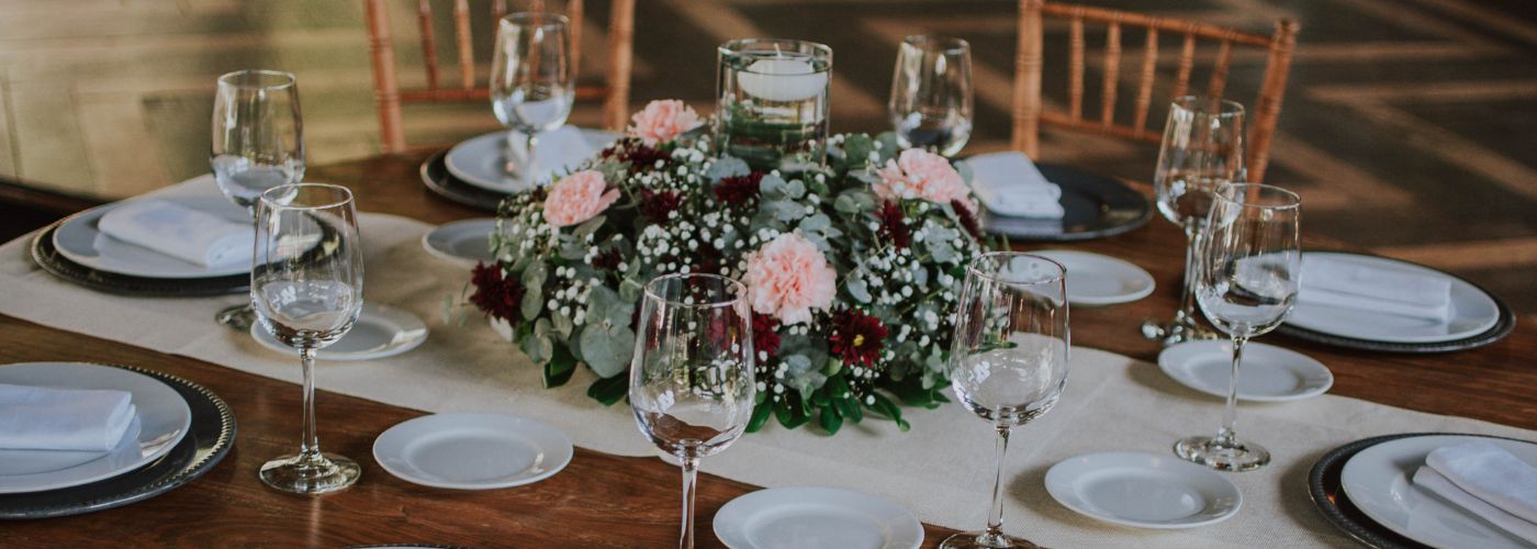 How To Decorate For A Wedding On A Budget