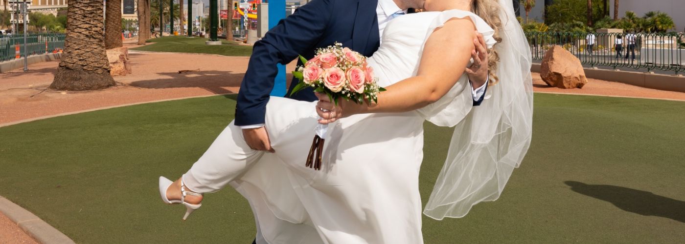 Who Can Get Married At A Las Vegas Wedding Chapel